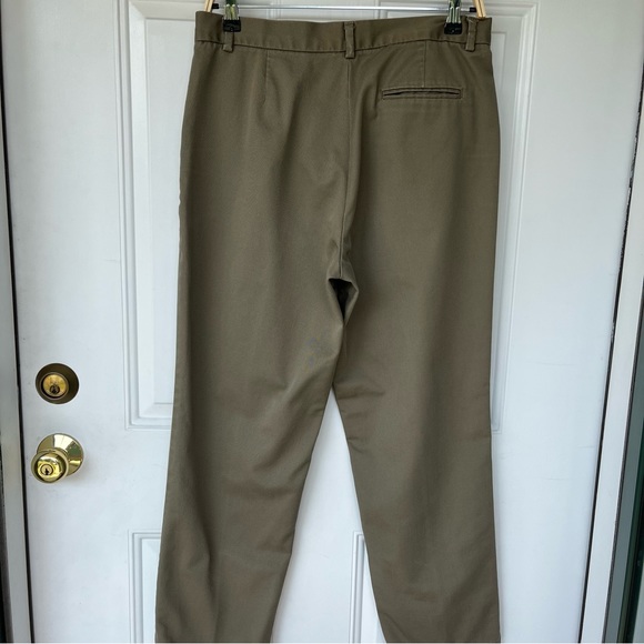 •Dockers• Stain Defenders Flat Front Khaki Pants - Size 12 Short - Picture 5 of 6